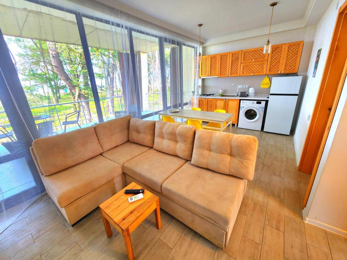 Beachfront Apartments ,,Kapro-One,, Урекі Екстер'єр фото