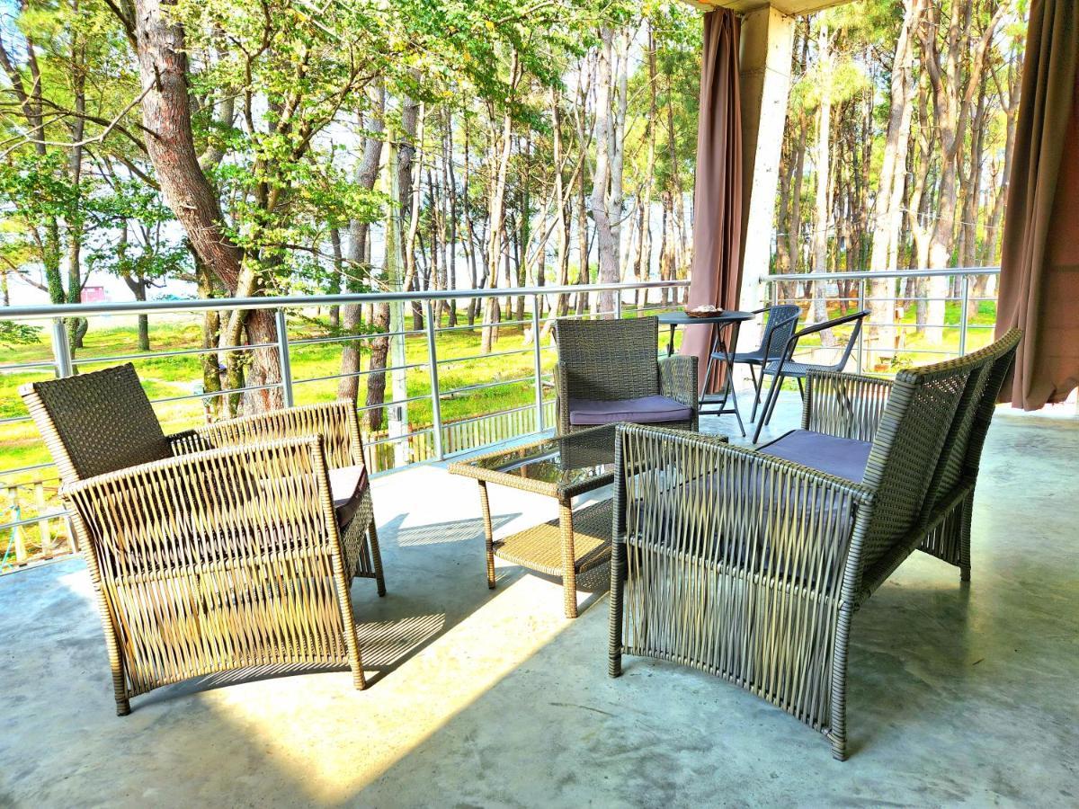 Beachfront Apartments ,,Kapro-One,, Урекі Екстер'єр фото