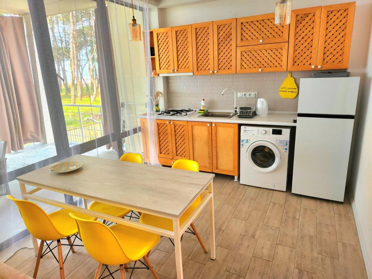 Beachfront Apartments ,,Kapro-One,, Урекі Екстер'єр фото