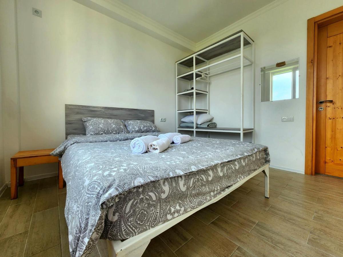 Beachfront Apartments ,,Kapro-One,, Урекі Екстер'єр фото