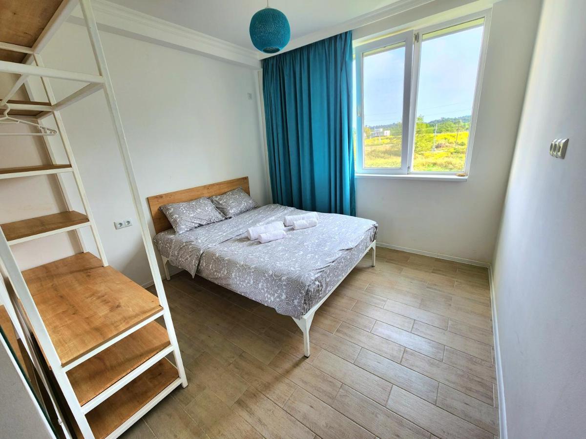Beachfront Apartments ,,Kapro-One,, Урекі Екстер'єр фото