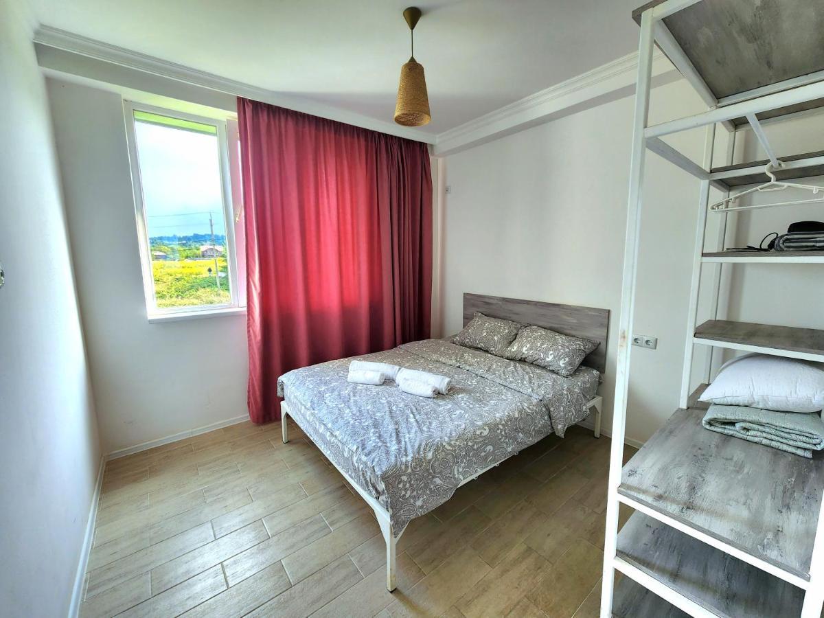 Beachfront Apartments ,,Kapro-One,, Урекі Екстер'єр фото